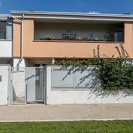 Mrb Real Estate - Maison Ludovica - Monolocale Moderno Con Giardino *