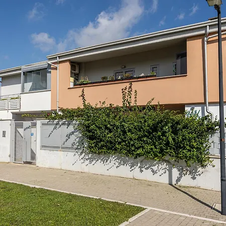 Mrb Real Estate - Maison Ludovica - Monolocale Moderno Con Giardino *
