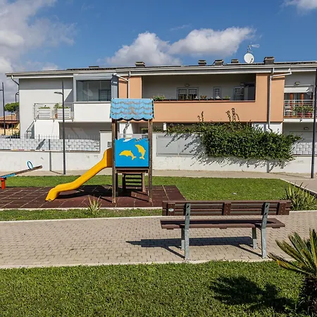 Mrb Real Estate - Maison Ludovica - Monolocale Moderno Con Giardino Apartment *