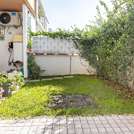 Mrb Real Estate - Maison Ludovica - Monolocale Moderno Con Giardino Frattocchie