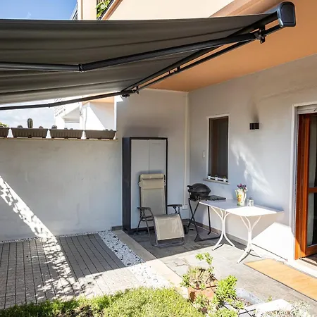 Mrb Real Estate - Maison Ludovica - Monolocale Moderno Con Giardino Apartment *